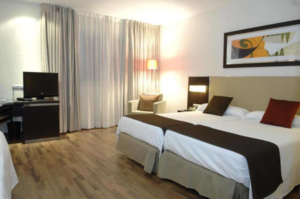 Hotel Asset Torrejon Torrejon de Ardoz Exterior photo
